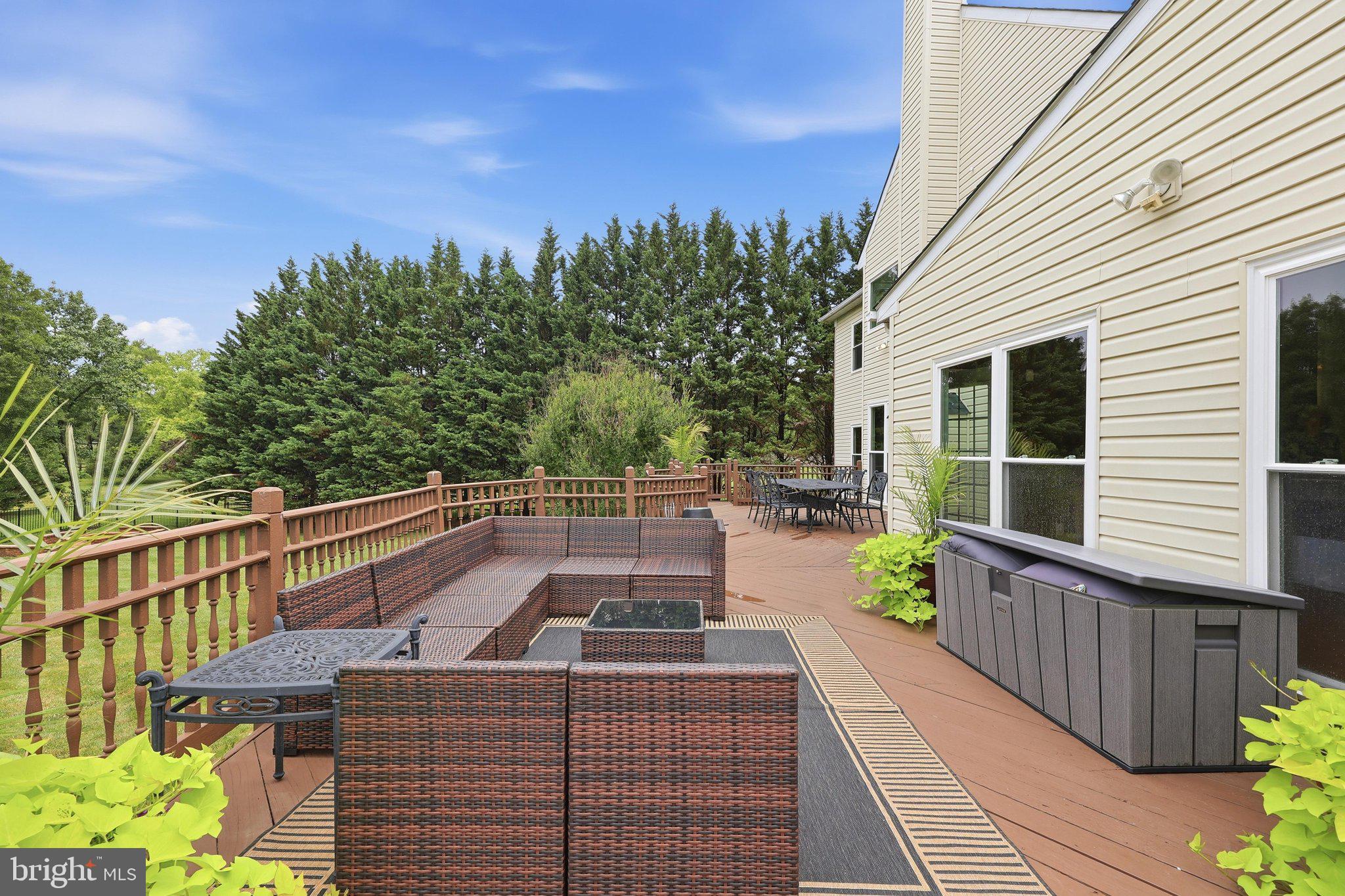 COUNTY VIEW - Residential