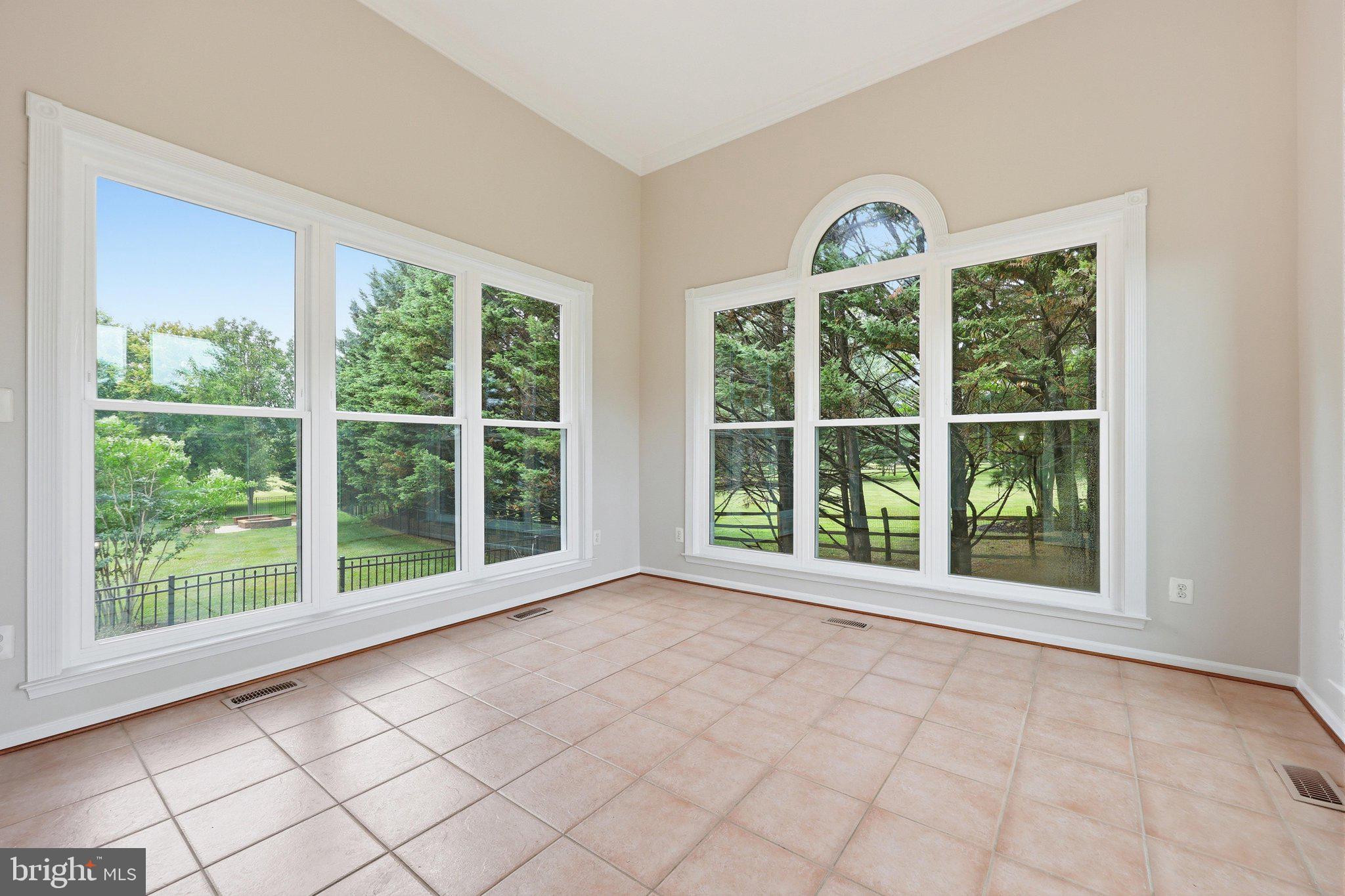 COUNTY VIEW - Residential