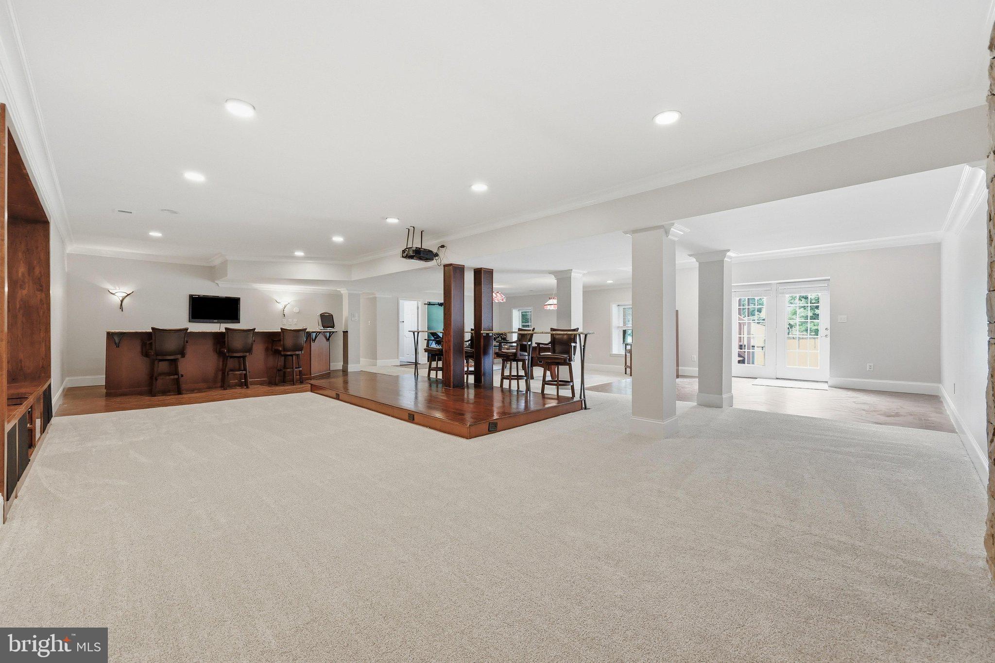 COUNTY VIEW - Residential