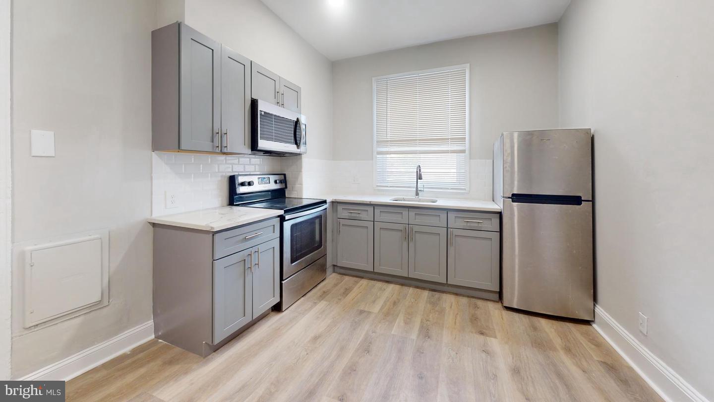 FITLER SQUARE - Residential Lease