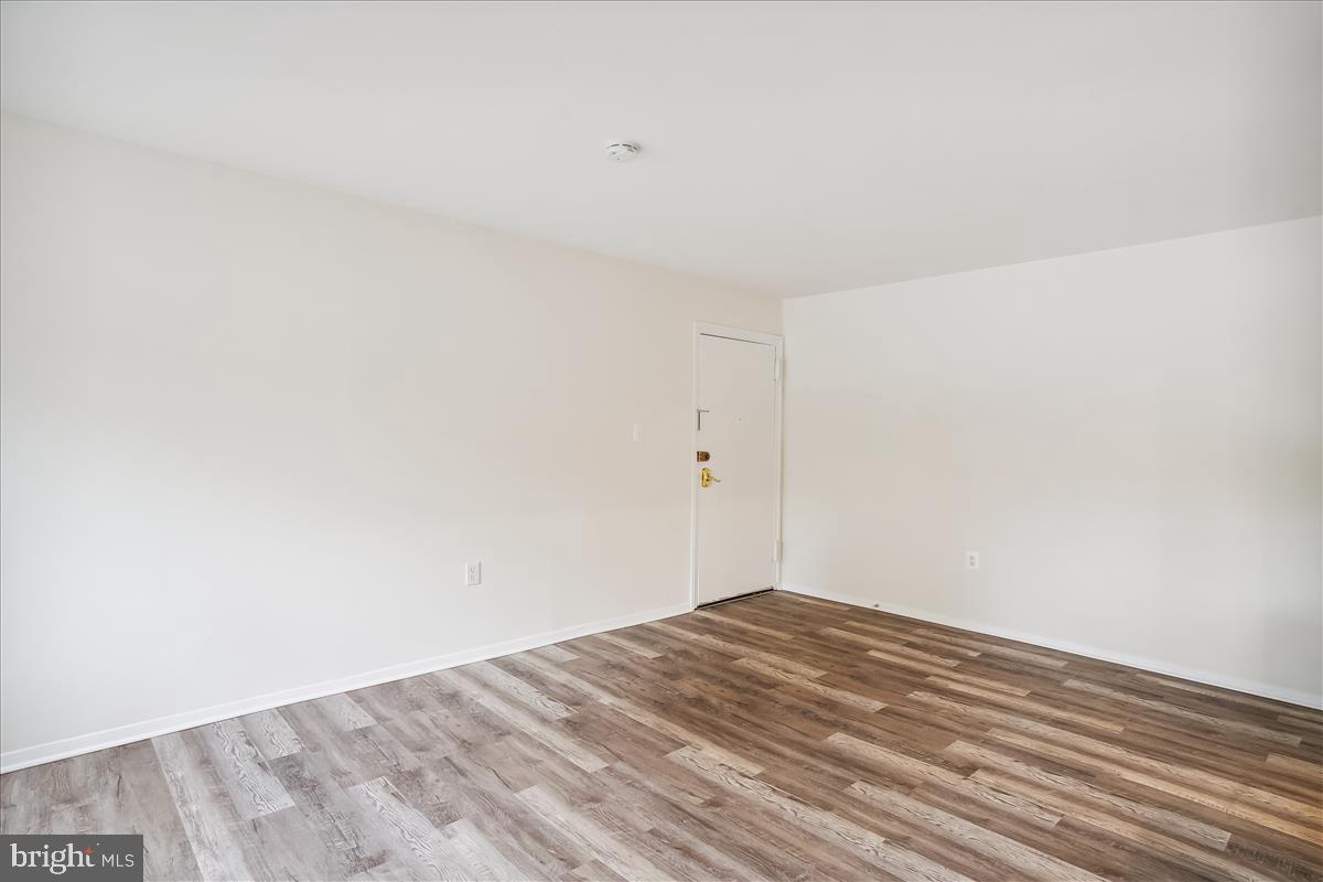 BETHESDA PARK - Residential Lease