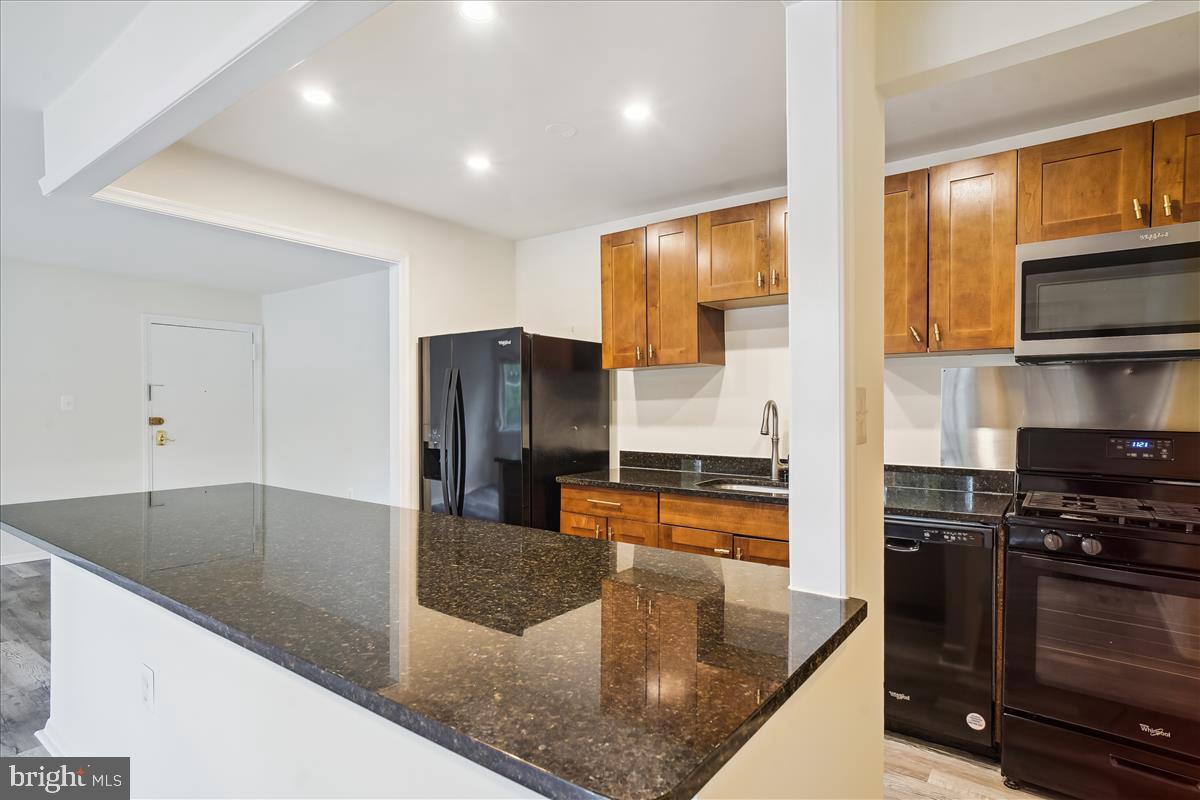 BETHESDA PARK - Residential Lease