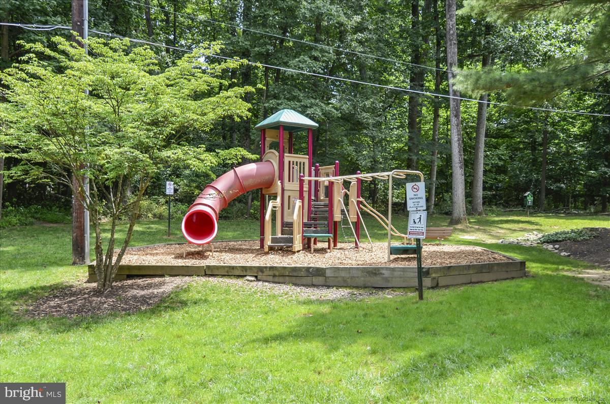 BETHESDA PARK - Residential Lease