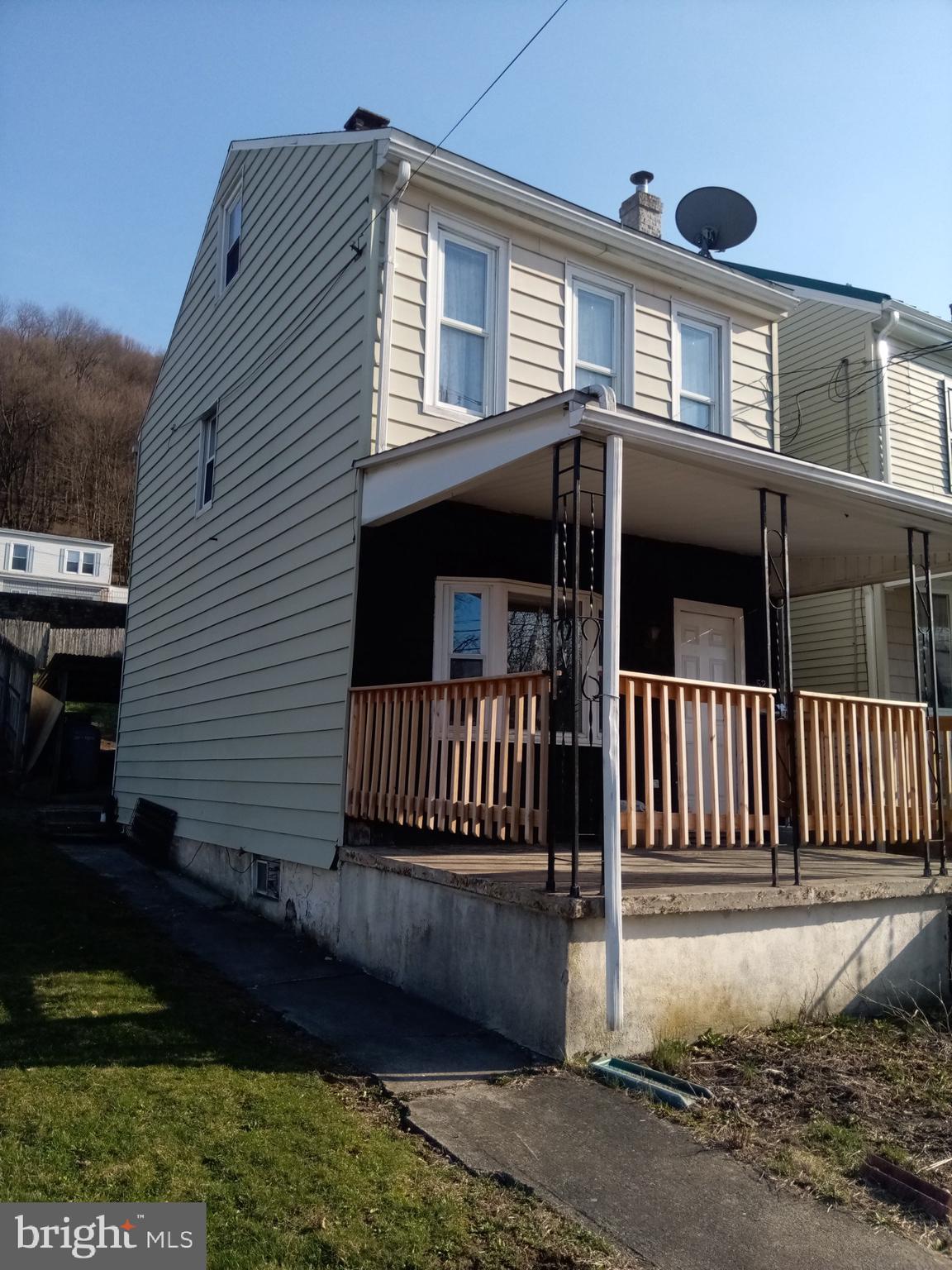 Beautifully renovated Single Home.
New Propane and Electric baseboard heat
NEW Kitchen, NEW Bath, 3 Levels.
W/D Hookups.
Was rented for $1100/mo -- Great investment as well.