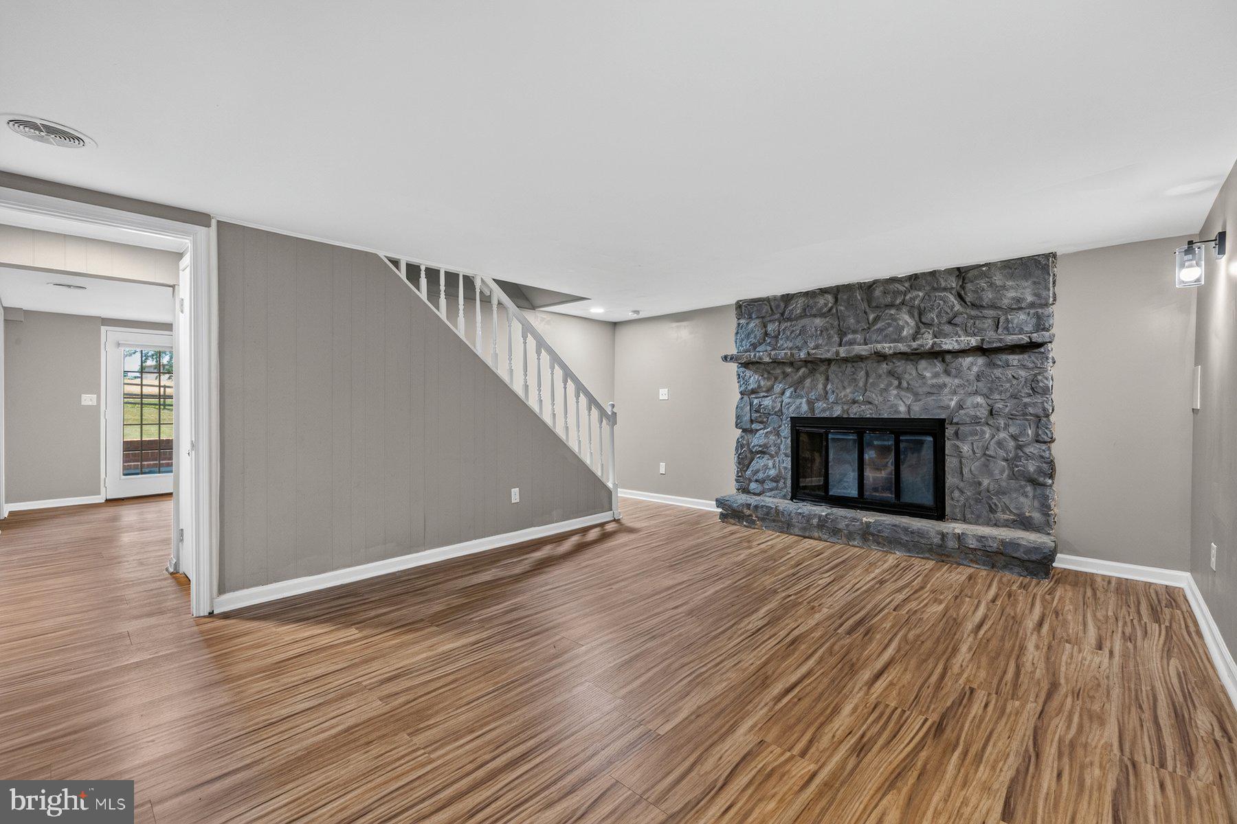 SPRING VALLEY - Residential