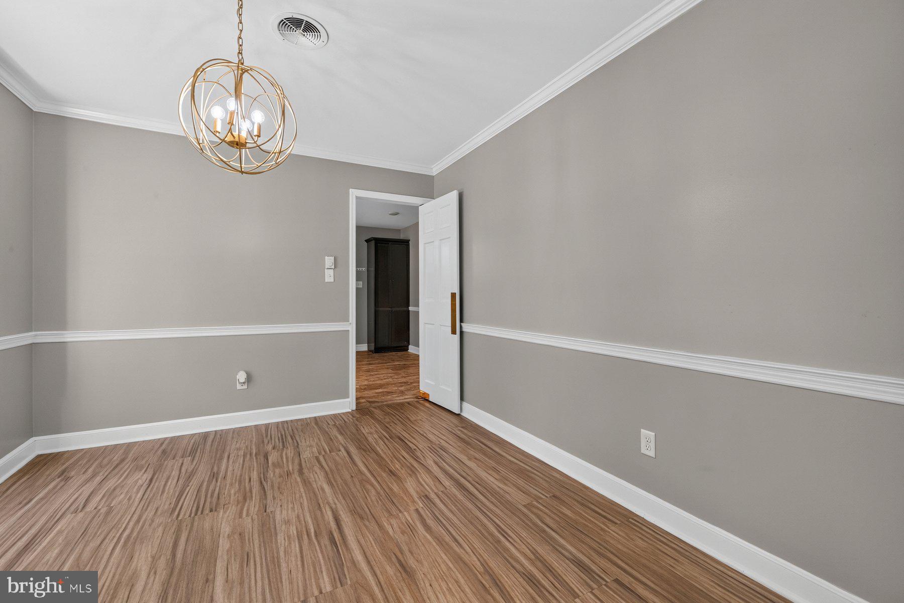 SPRING VALLEY - Residential