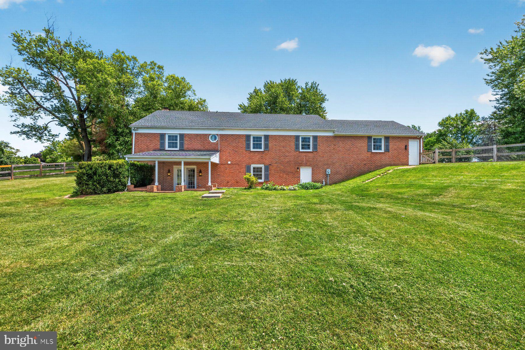 SPRING VALLEY - Residential