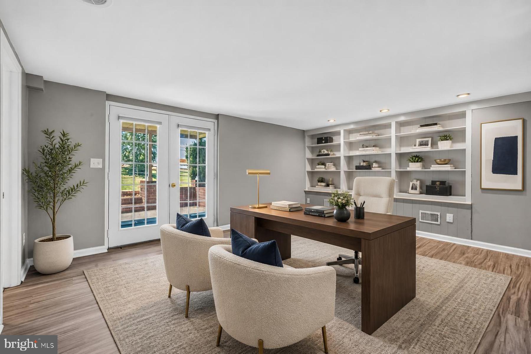 SPRING VALLEY - Residential