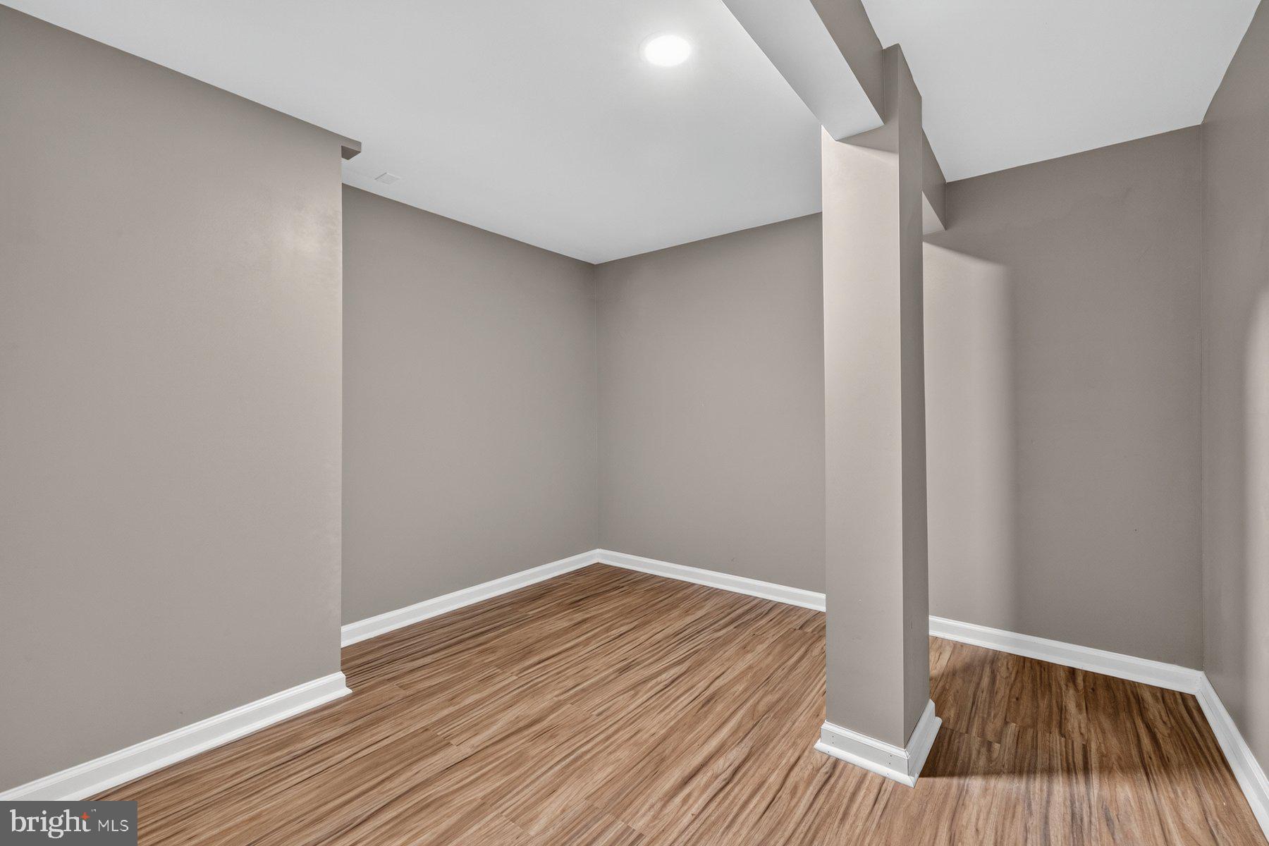 SPRING VALLEY - Residential