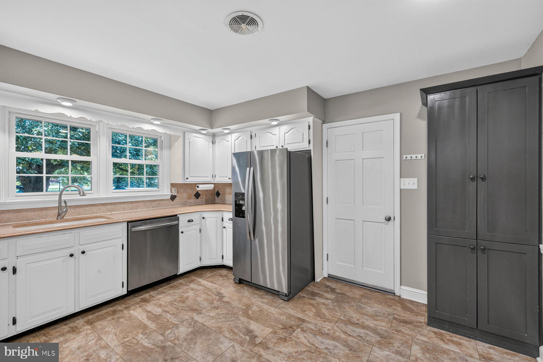 SPRING VALLEY - Residential