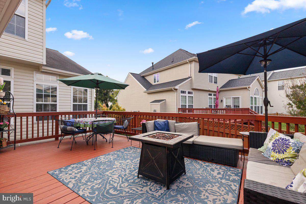 NEW TOWN MEADOWS - Residential