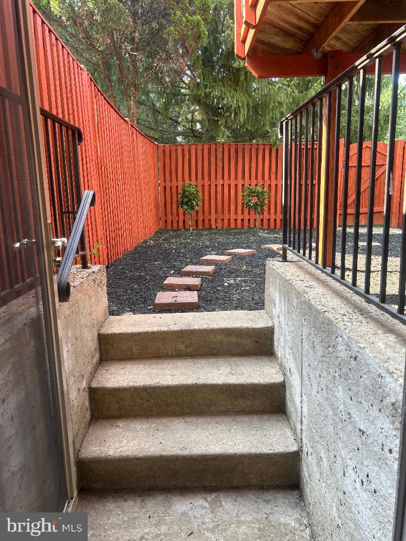 GREEN TRAILS - Residential