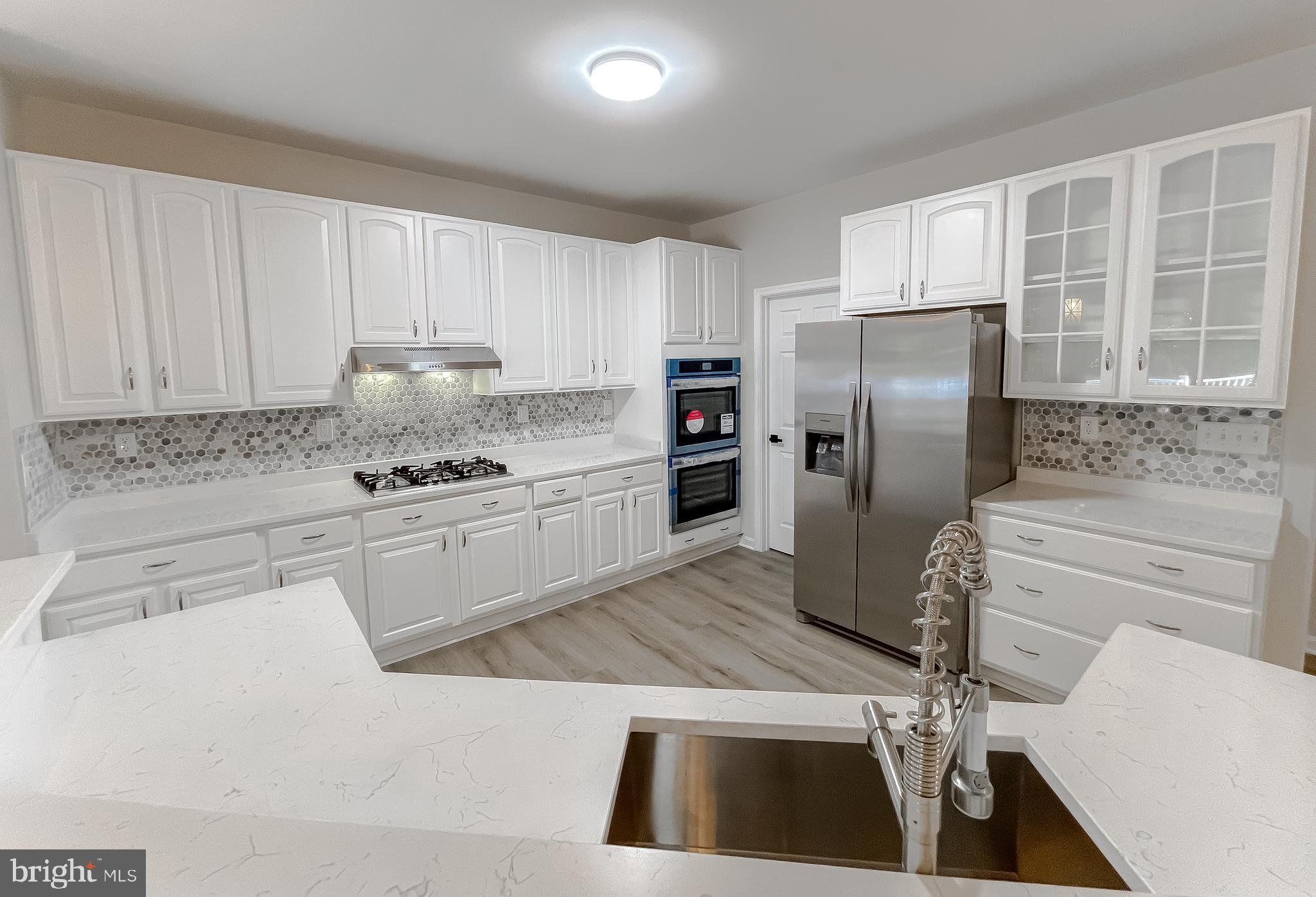 LORINS PRIDE - Residential