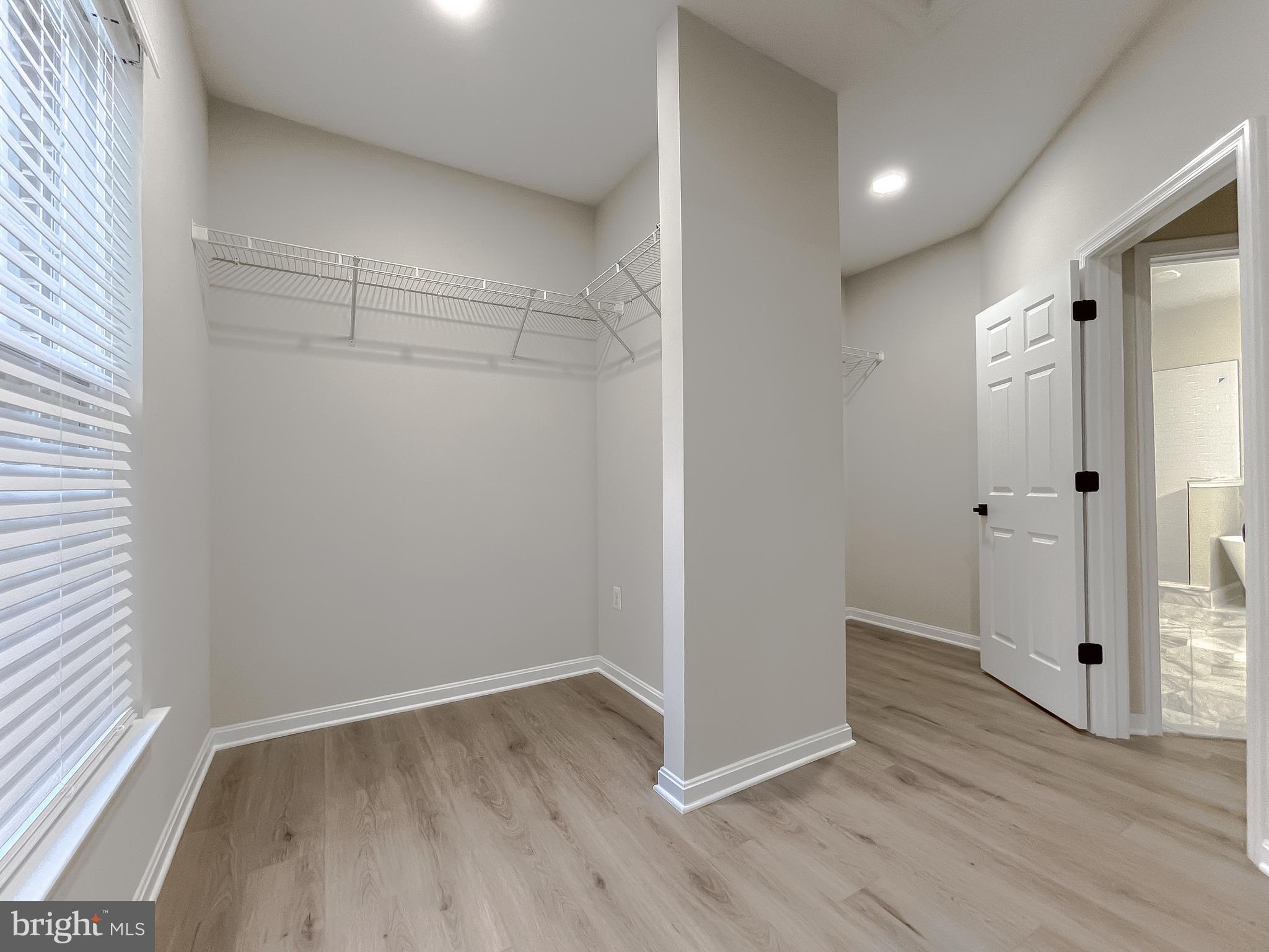 LORINS PRIDE - Residential