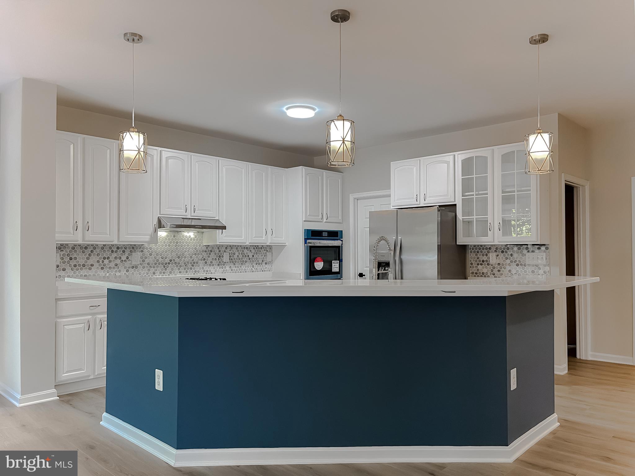 LORINS PRIDE - Residential