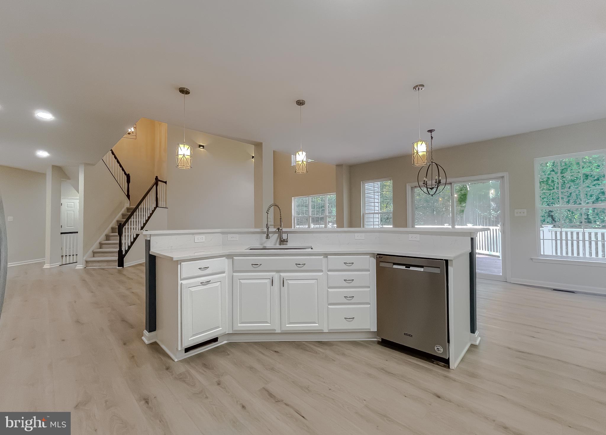 LORINS PRIDE - Residential