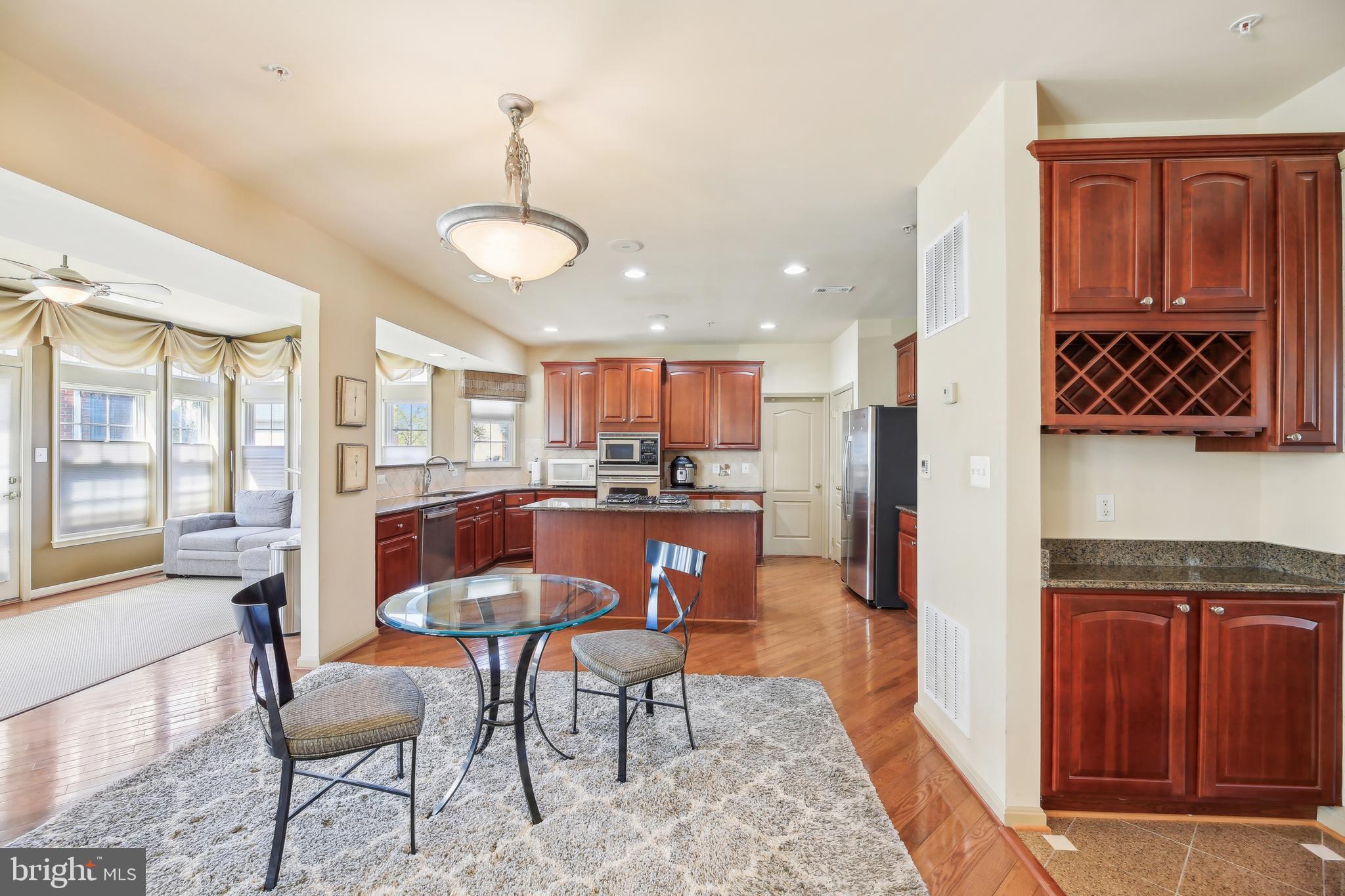 WILSHIRE - Residential