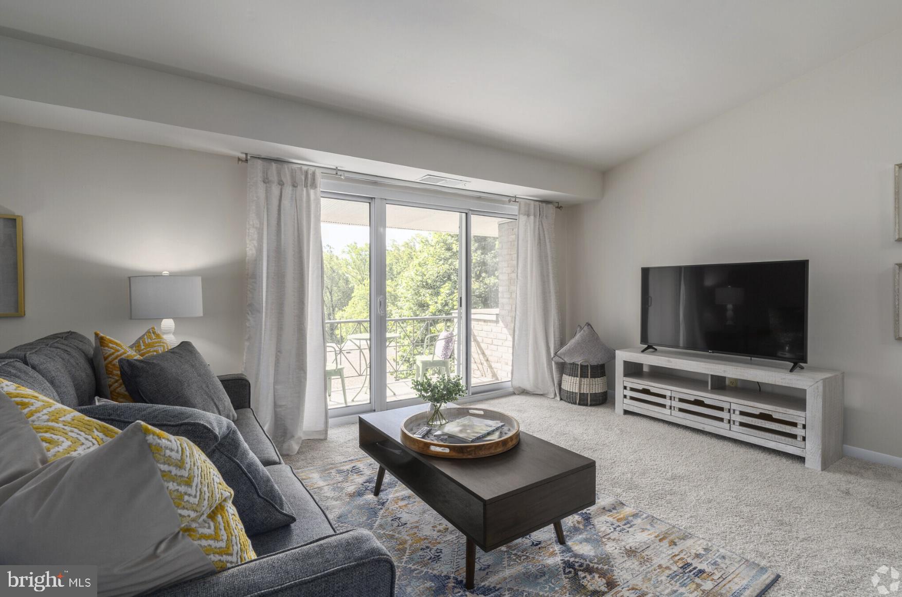 RADNOR CROSSING - Residential Lease