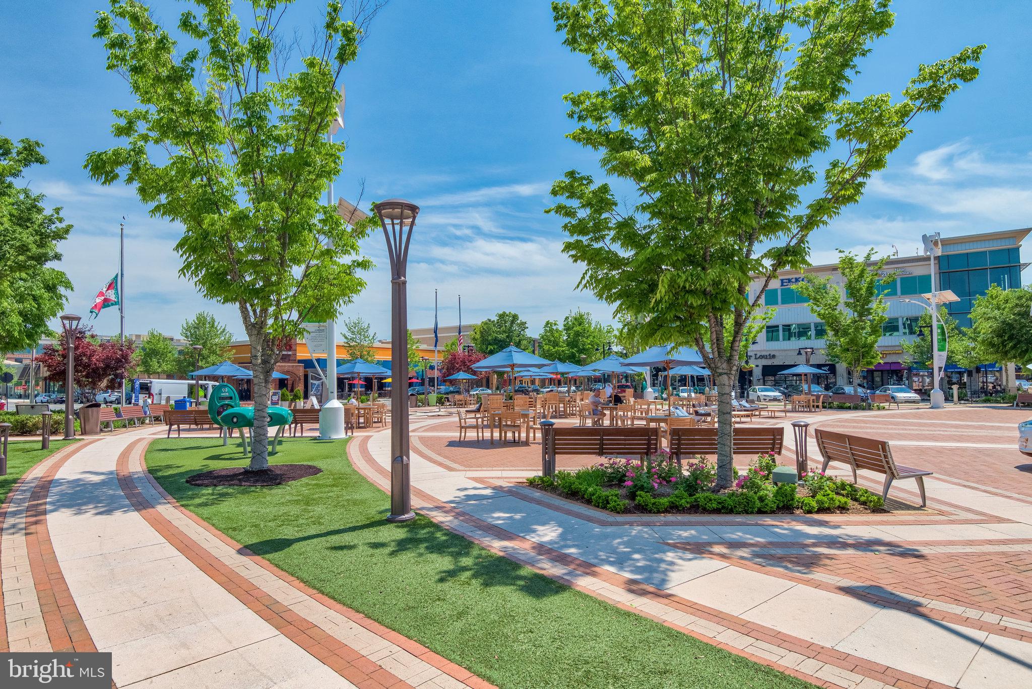 ONE LOUDOUN LAND BAY B - Residential