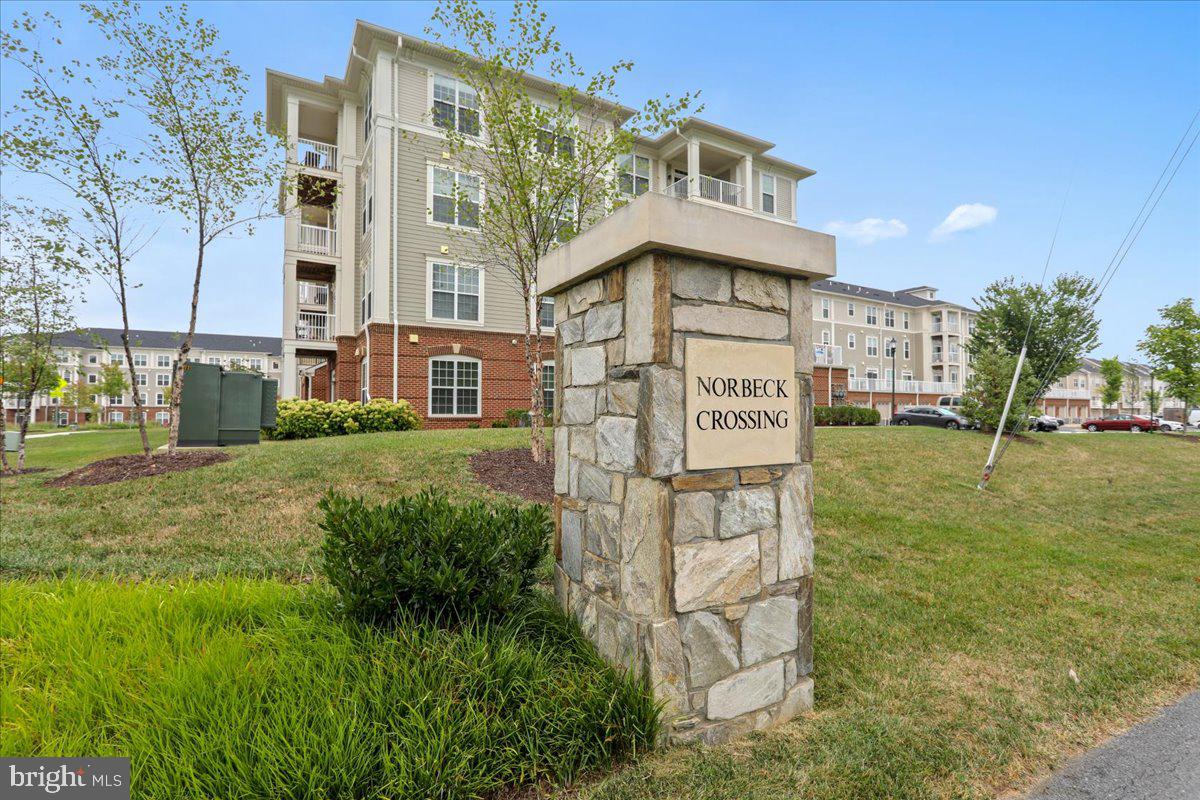 NORBECK CROSSING - Residential
