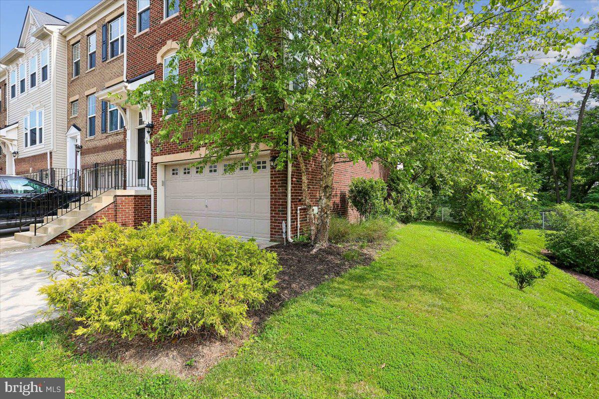 NORBECK CROSSING - Residential