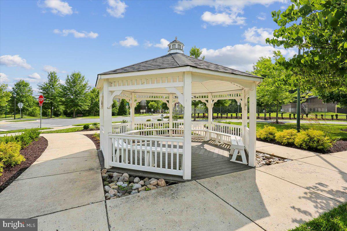 NORBECK CROSSING - Residential