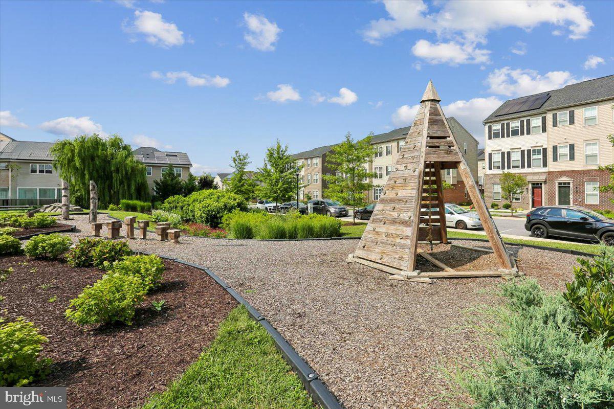 NORBECK CROSSING - Residential