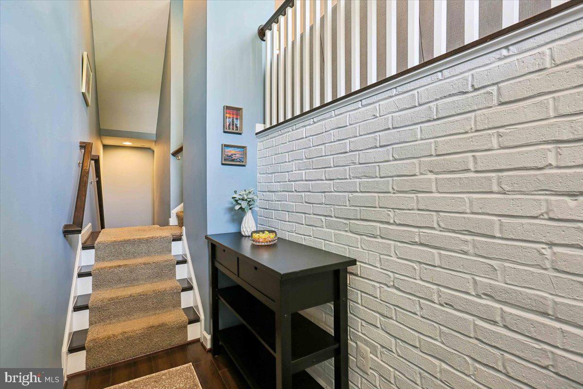 NORBECK CROSSING - Residential