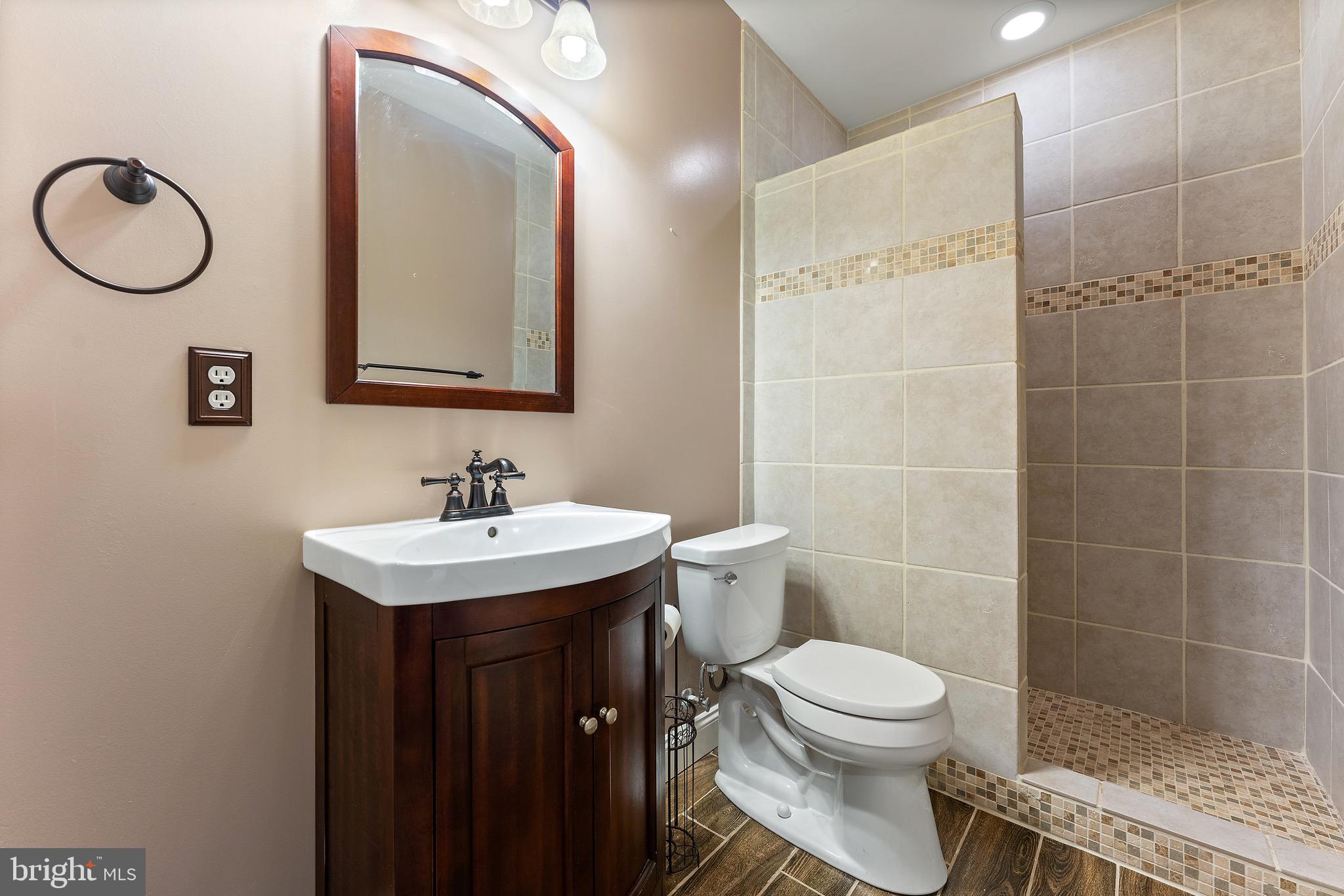 PORT POTOMAC - Residential