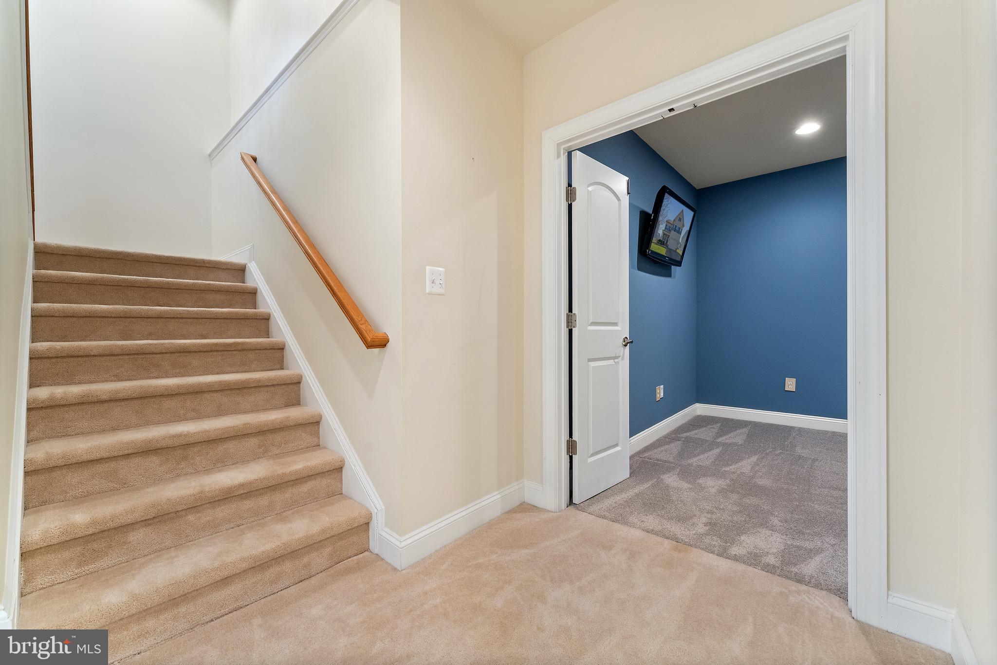 PORT POTOMAC - Residential