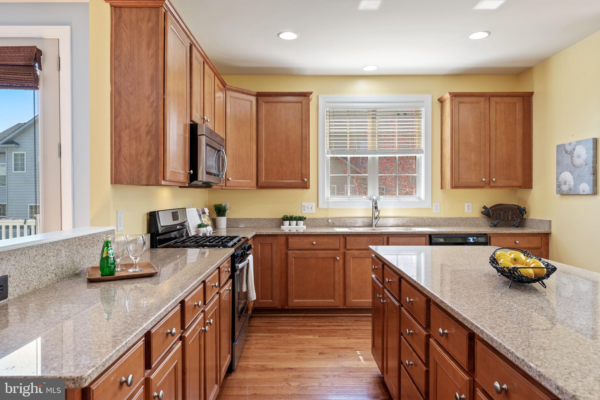 PORT POTOMAC - Residential