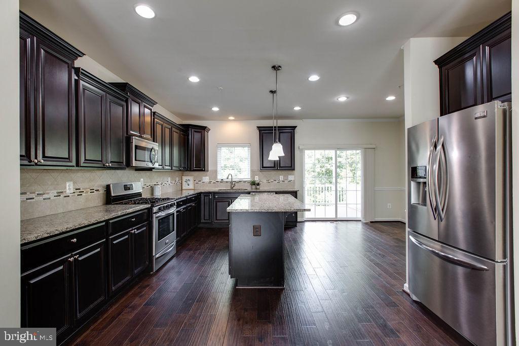 DORCHESTER VIEW - Residential