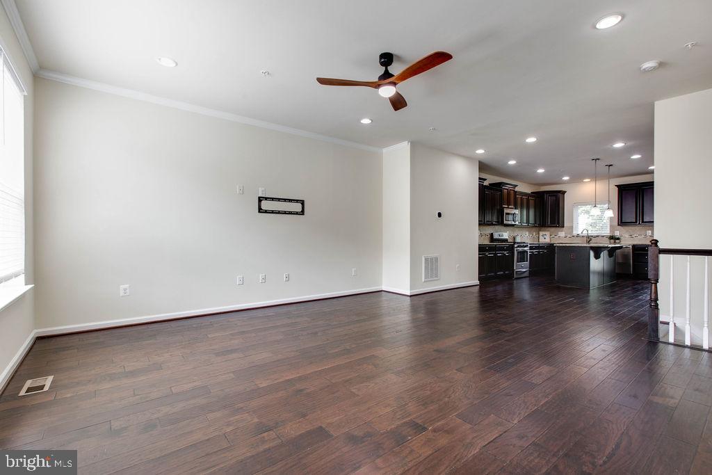 DORCHESTER VIEW - Residential