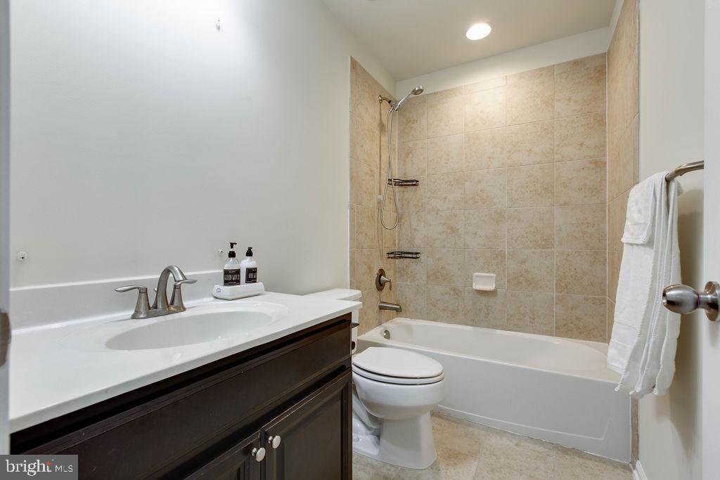DORCHESTER VIEW - Residential