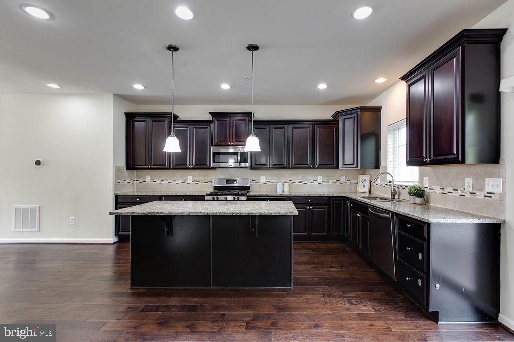 DORCHESTER VIEW - Residential