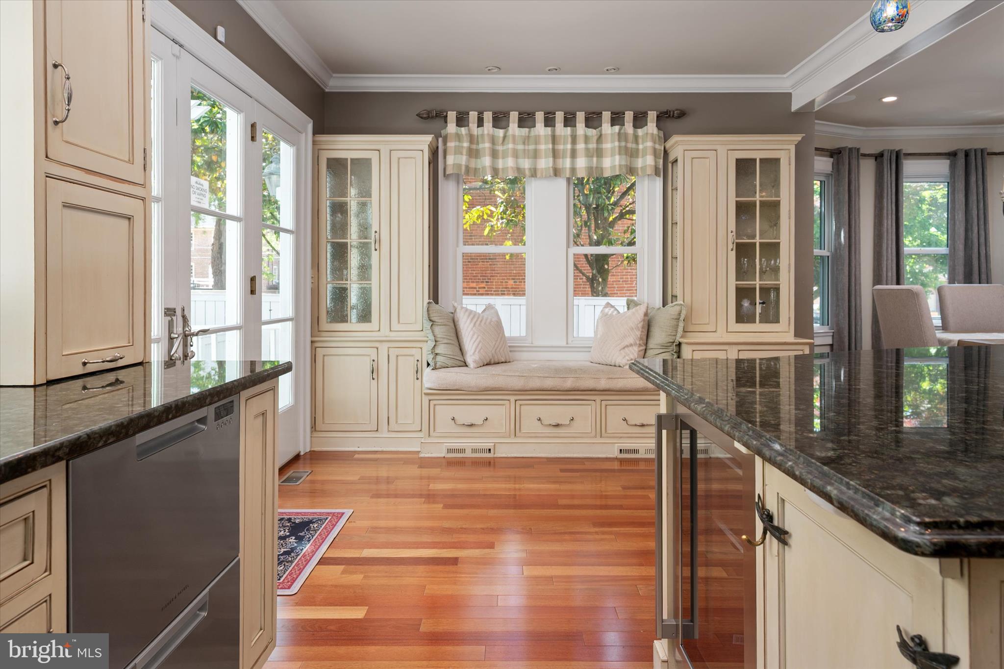 HISTORIC DISTRICT - Residential