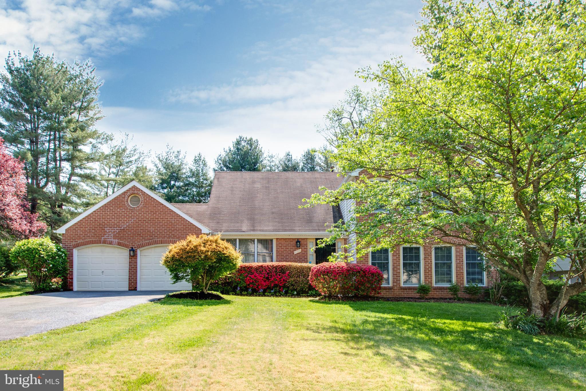 NAPLES MANOR - Residential