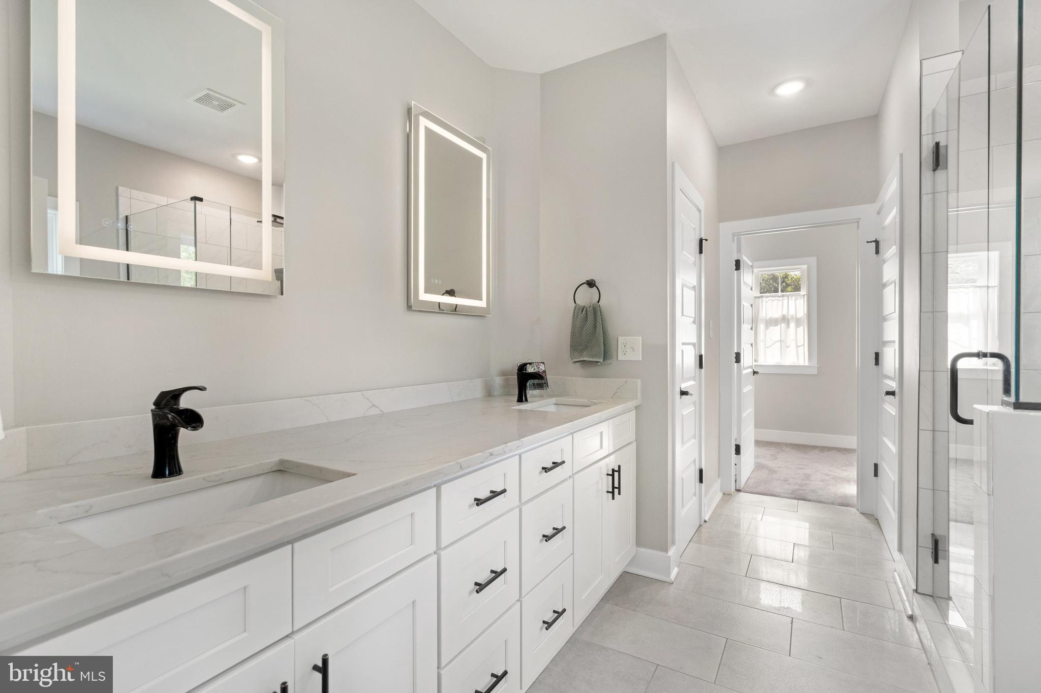 EASTLAND - Residential