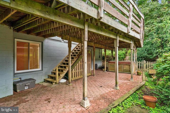 LAKE RIDGE - Residential Lease