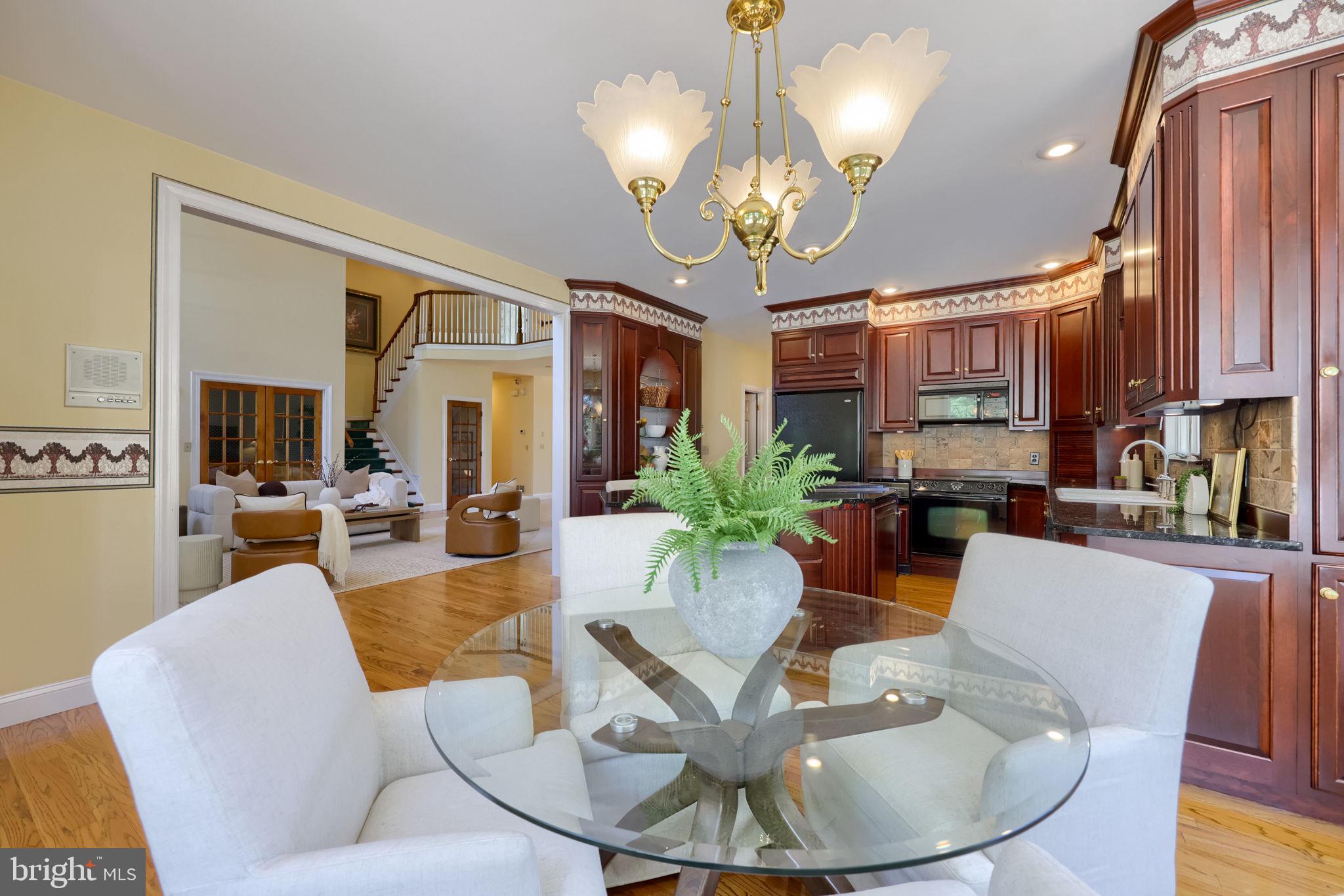 NORTH HILLS - Residential