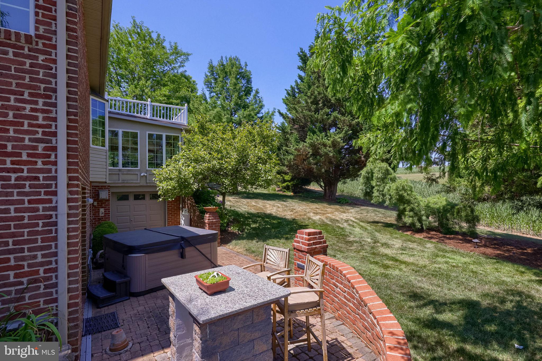 NORTH HILLS - Residential