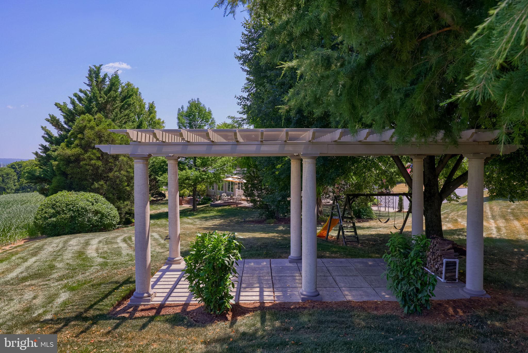 NORTH HILLS - Residential