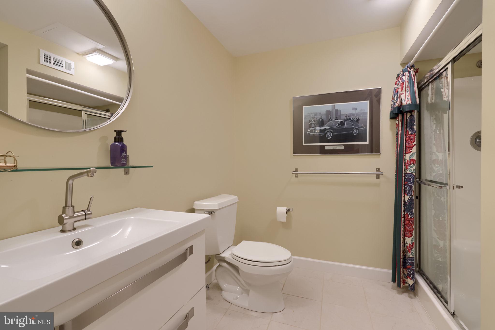 NORTH HILLS - Residential