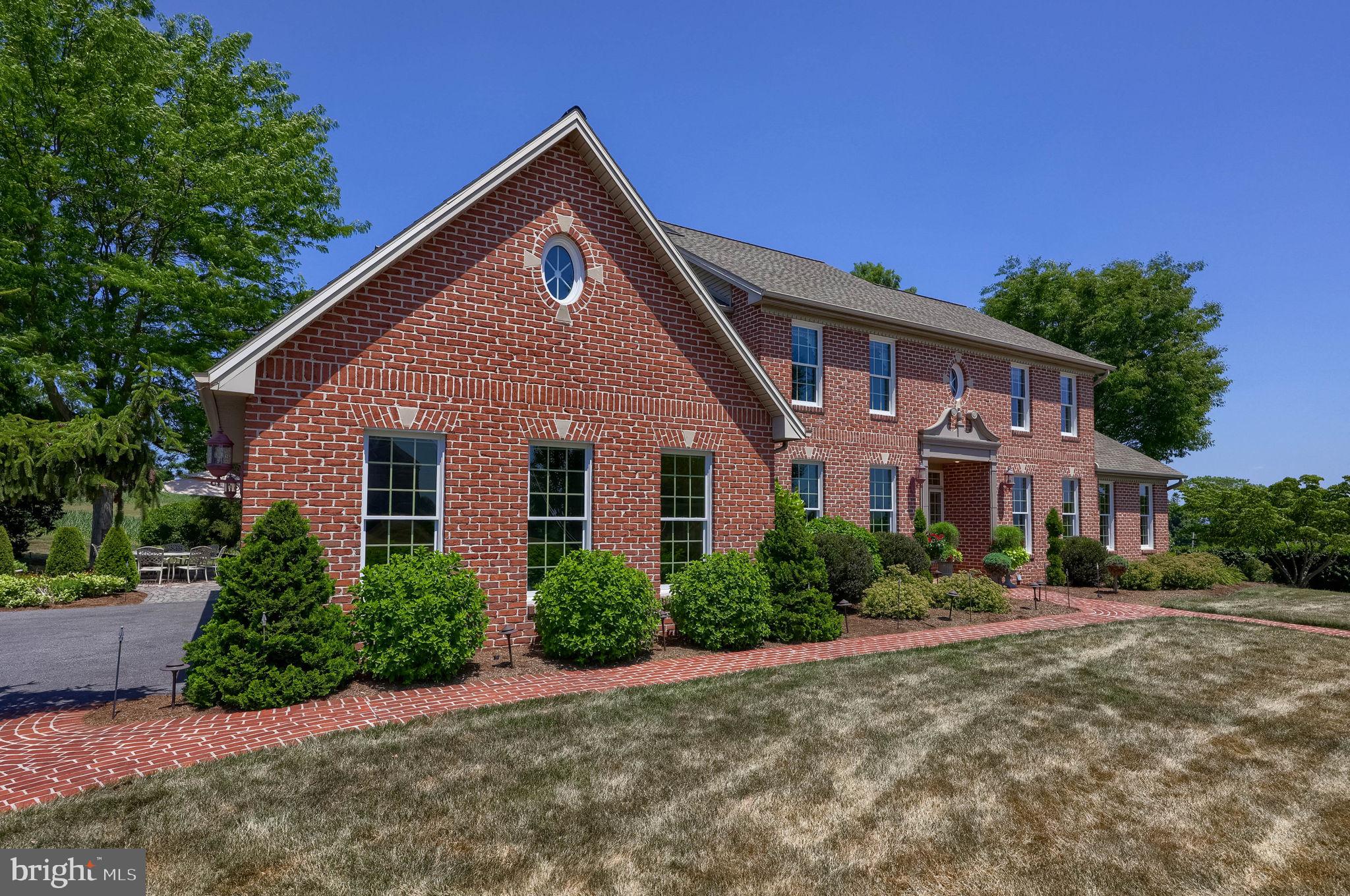 NORTH HILLS - Residential
