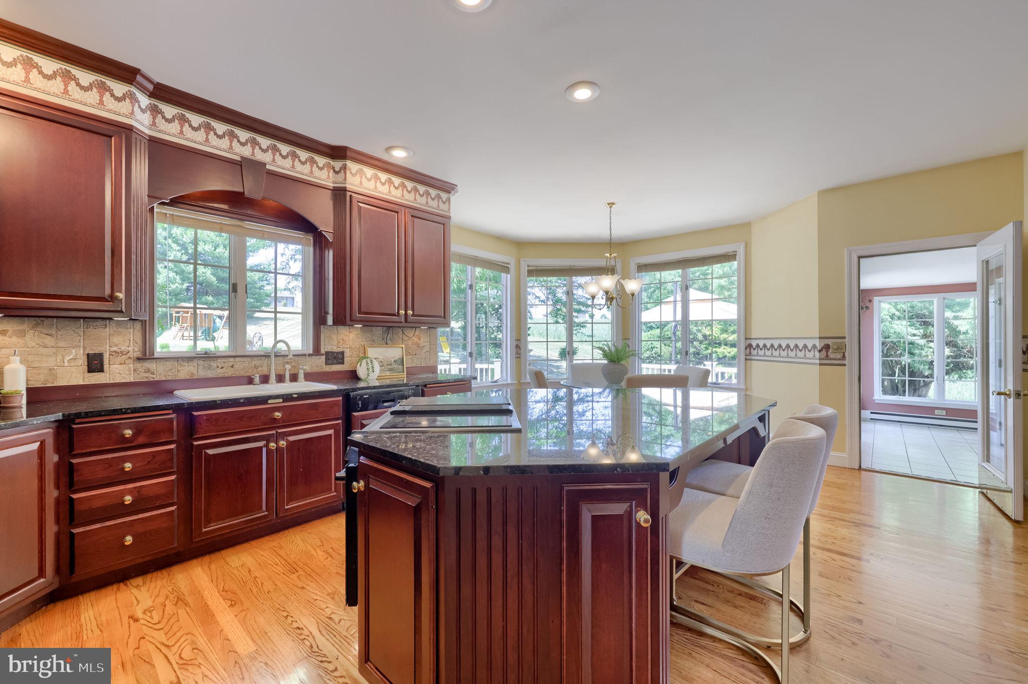 NORTH HILLS - Residential