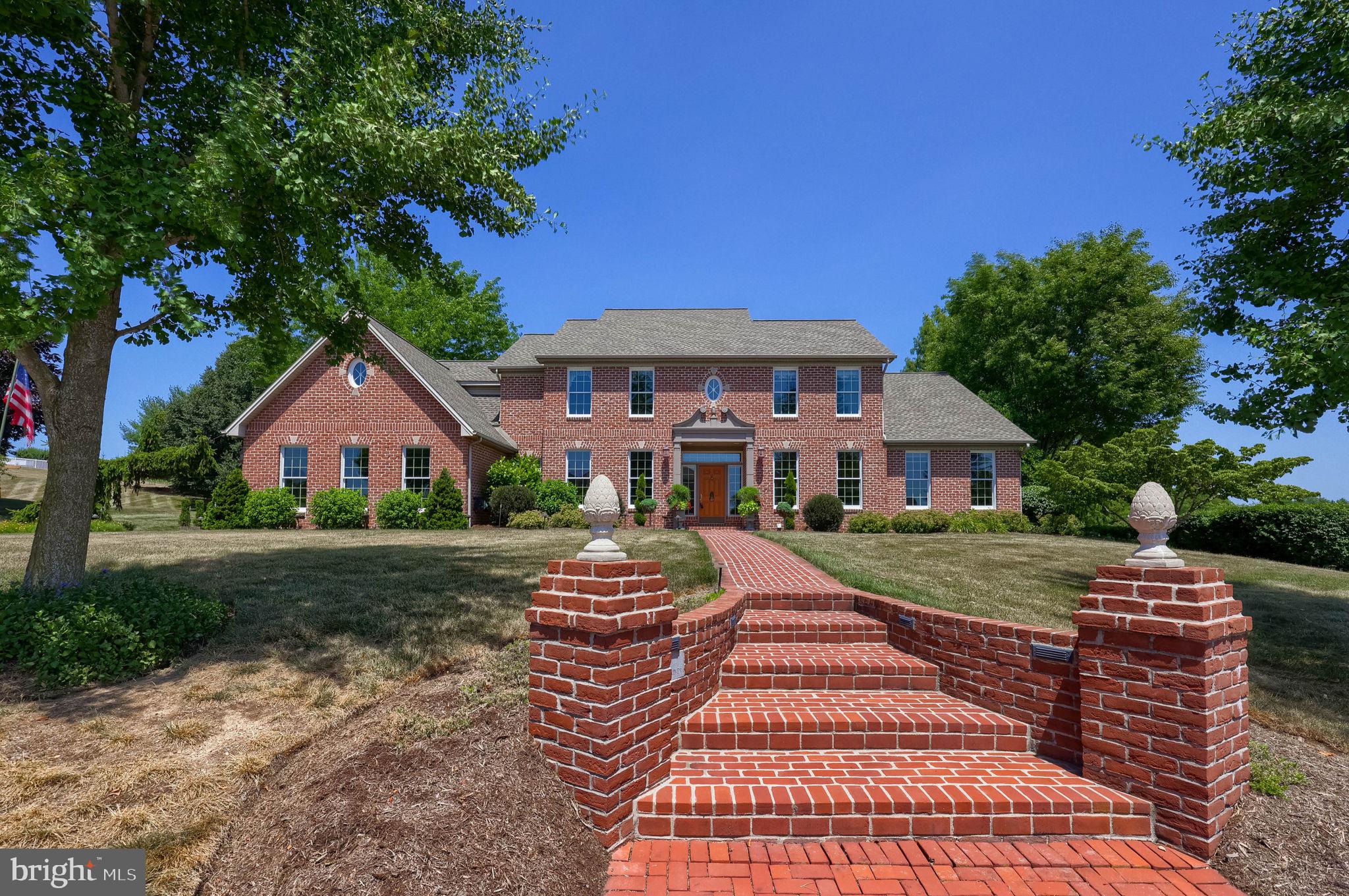 NORTH HILLS - Residential