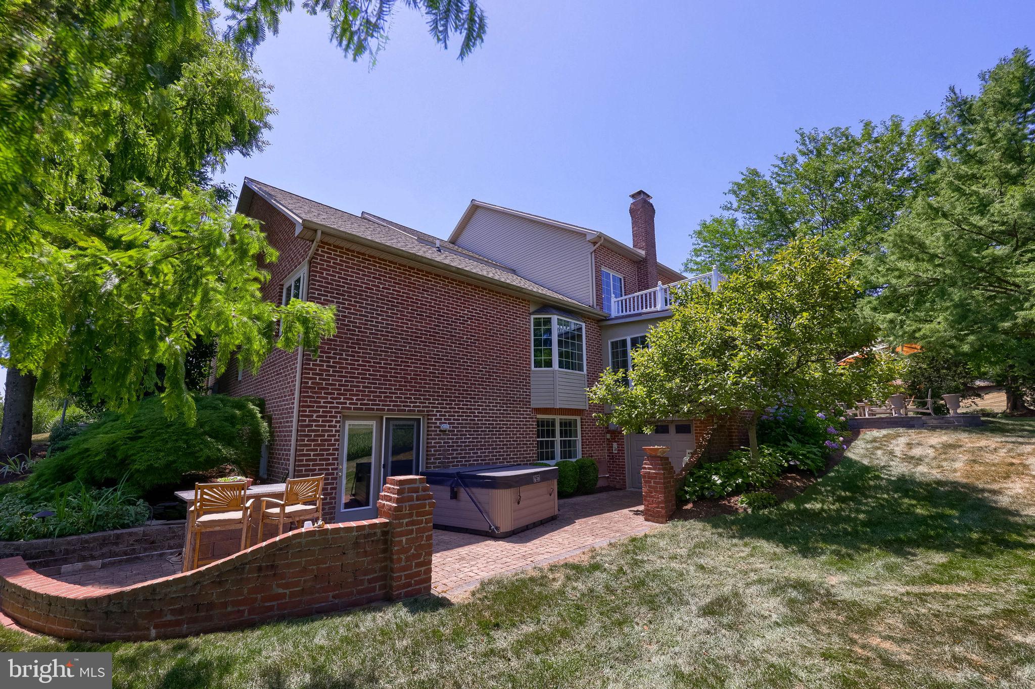 NORTH HILLS - Residential