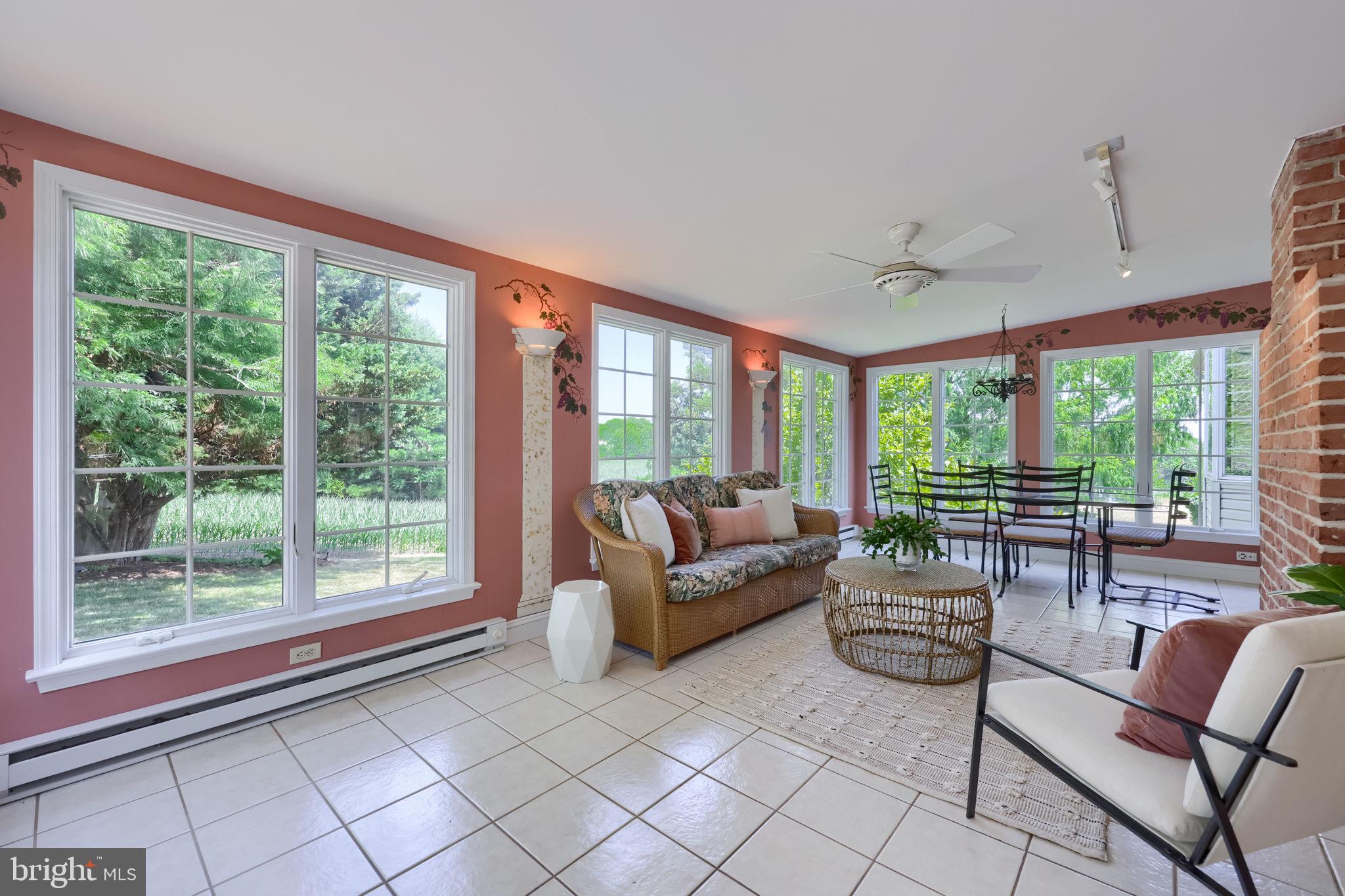 NORTH HILLS - Residential