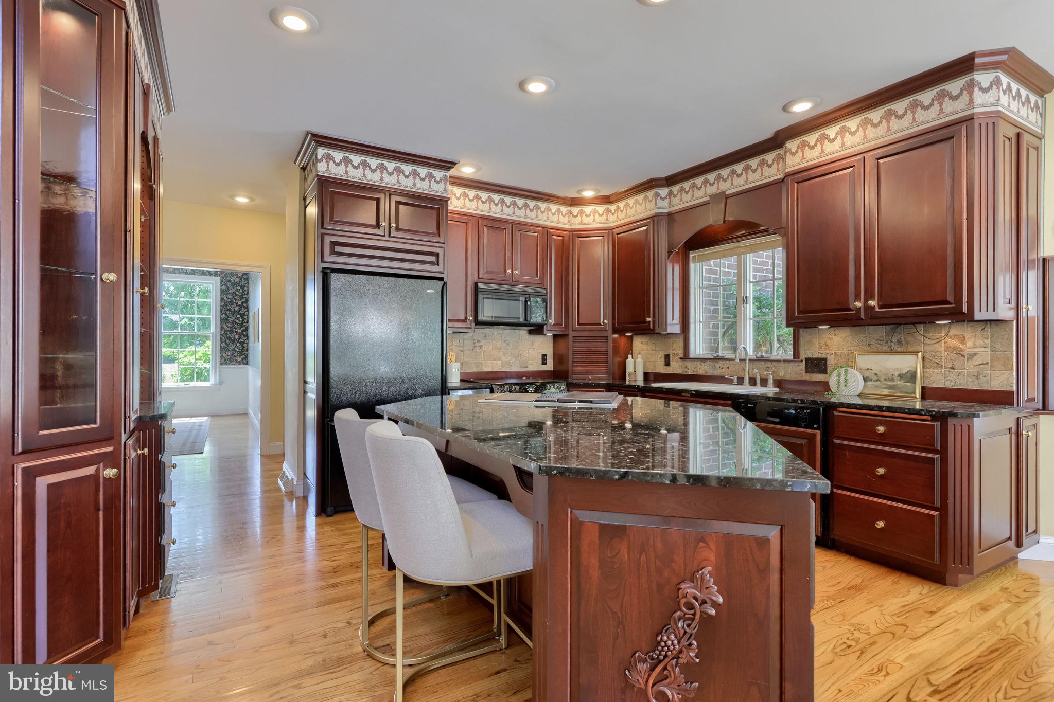 NORTH HILLS - Residential
