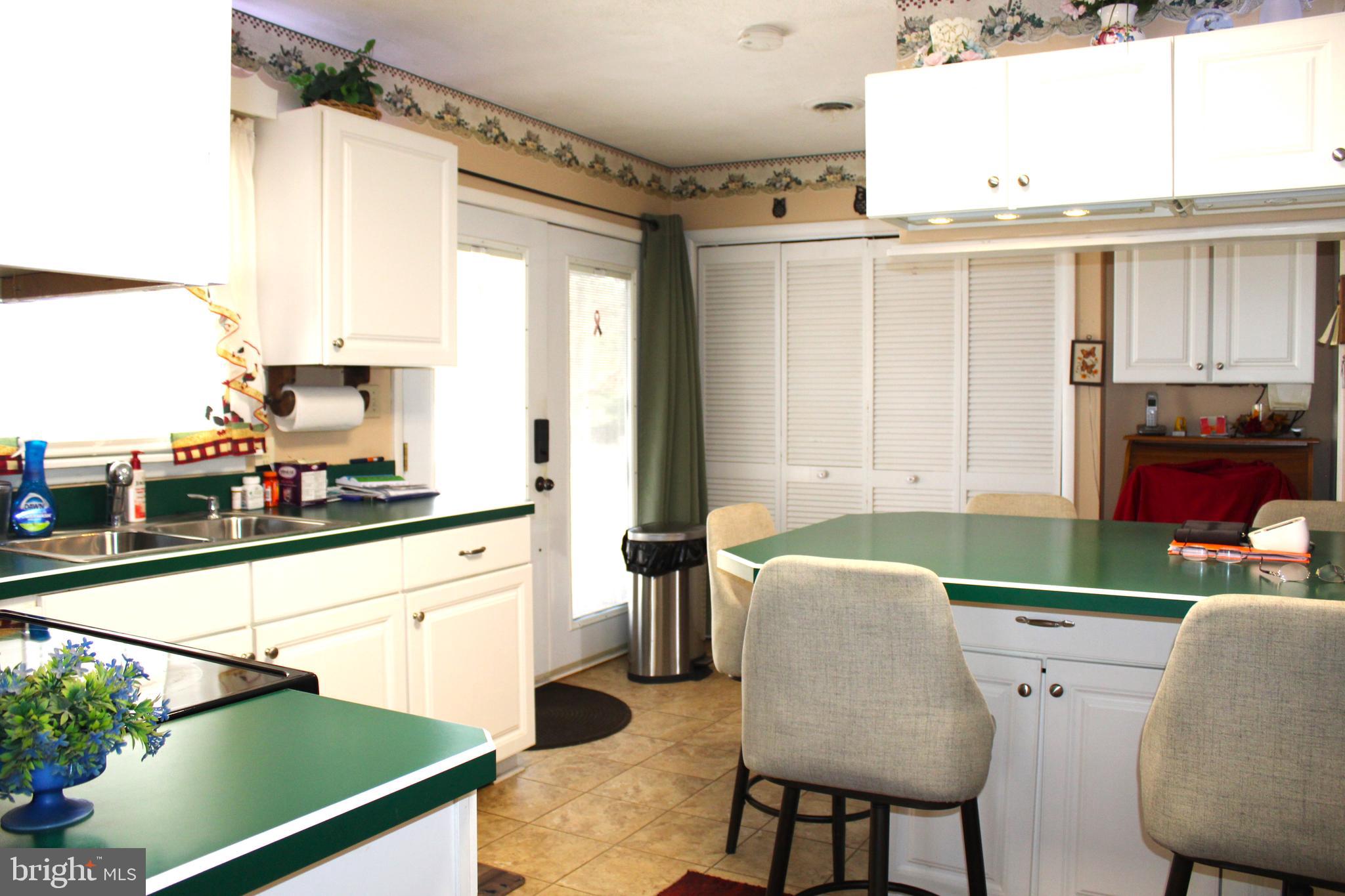 NEW  CREEK - Residential